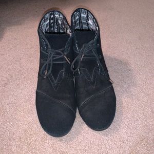 TOMS Black Wedges